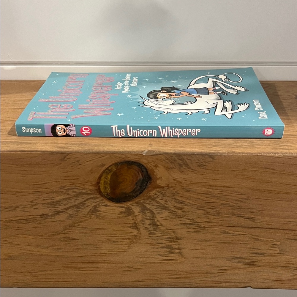 🛍️ 3 for $20 🛍️ - The Unicorn Whisperer Book by Dana Simpson Volume 10 - Picture 7 of 9
